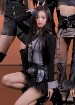 Grey Striped Long Sleeve Shirt | Ahyeon - BabyMonster -Amped Apparel Ahyeon BabyMonster Grey Striped Long Sleeve Shirt 1