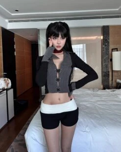 Grey Striped Long Sleeve Shirt | Ahyeon - BabyMonster -Amped Apparel Ahyeon BabyMonster Grey Striped Long Sleeve Shirt 5