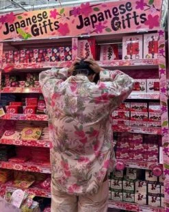 Beige And Pink Floral Shirt | Mingyu - Seventeen -Amped Apparel Beige And Pink Floral Shirt Mingyu Seventeen Idol 1