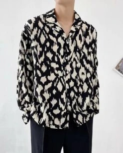 Black And White Abstract Pattern Shirt | Onew - SHINee -Amped Apparel Black And White Abstract Pattern Shirt Onew SHINee 10 600x750 1