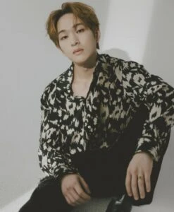 Black And White Abstract Pattern Shirt | Onew - SHINee -Amped Apparel Black And White Abstract Pattern Shirt Onew SHINee Idol 600x729 1