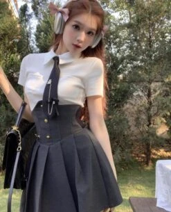 Black Corset Style Pleated Skirt | Sana - Twice