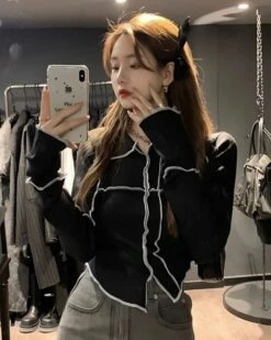 Black Edging Outlines Collared Top | Isa - STAYC -Amped Apparel Black Edging Outlines Collared Top Isa STAYC 2 600x750 1