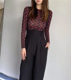 Black Fitted Top With Red Moon Pattern | Karina - Aespa -Amped Apparel Black Fitted Top With Red Moon Pattern Karina Aespa 6 600x672 1