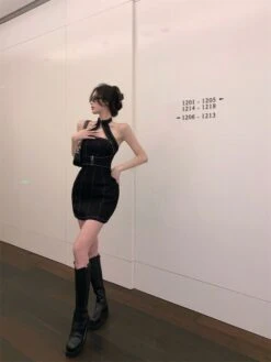 Black Halter Zipper Bodycon Dress | Onda - Everglow -Amped Apparel Black Halter Zipper Bodycon Dress Onda Everglow 8 600x800 1