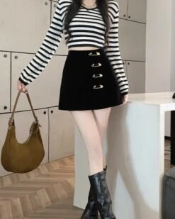 Black Mini Skort With Pins | Chaeyoung- Twice -Amped Apparel Black Mini Skort With Pins Chaeyoung Twice 2 4 600x750 1