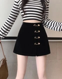 Black Mini Skort With Pins | Chaeyoung- Twice