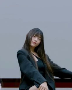 Black One Shoulder Dual Sling Crop Top | Haerin - NewJeans -Amped Apparel Black One Shoulder Dual Sling Crop Top Haerin NewJeans 6 600x749 1