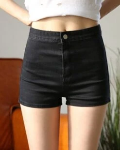 Black Shorts | Jisoo - BlackPink -Amped Apparel Black Shorts Jisoo BlackPink 6 600x752 1