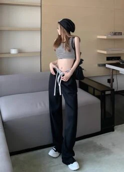 Black Stripes Knitted Top | Nayeon - Twice 10 Black Stripes Knitted Top | Nayeon - Twice -Amped Apparel Black Stripes Knitted Crop Top Nayeon Twice 3