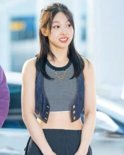 Black Stripes Knitted Top | Nayeon - Twice 11 Black Stripes Knitted Top | Nayeon - Twice -Amped Apparel Black Stripes Knitted Crop Top Nayeon Twice inspi 1 600x750 1