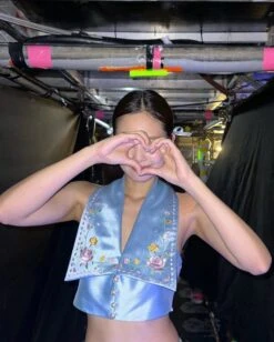 Blue Floral Doll Collar Cropped Top | Jennie - BlackPink -Amped Apparel Blue Floral Doll Collar Cropped Top Jennie BlackPink Idol 2 600x747 1