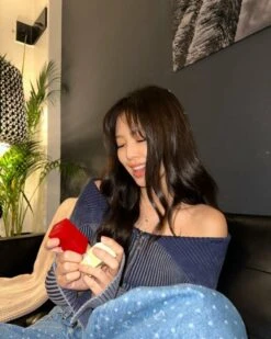 Blue Off-Shoulders Ribbed Top | Jennie - BlackPink -Amped Apparel Blue Off Shoulders Ribbed Top Jennie BlackPink 2 600x750 1