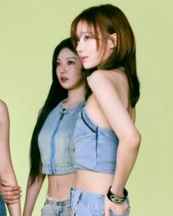 Blue Zipper Halter Denim Top | Ningning - Aespa -Amped Apparel Blue Zipper Halter Denim Top Ningning Aespa Idol 600x750 1