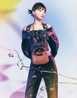 Blue Halter Neck Off-Shoulder Denim Top | Chaewon - Le Sserafim -Amped Apparel Chaewon Le Sserafim Blue Halter Neck Off Shoulder Denim Jacket 1 600x764 1