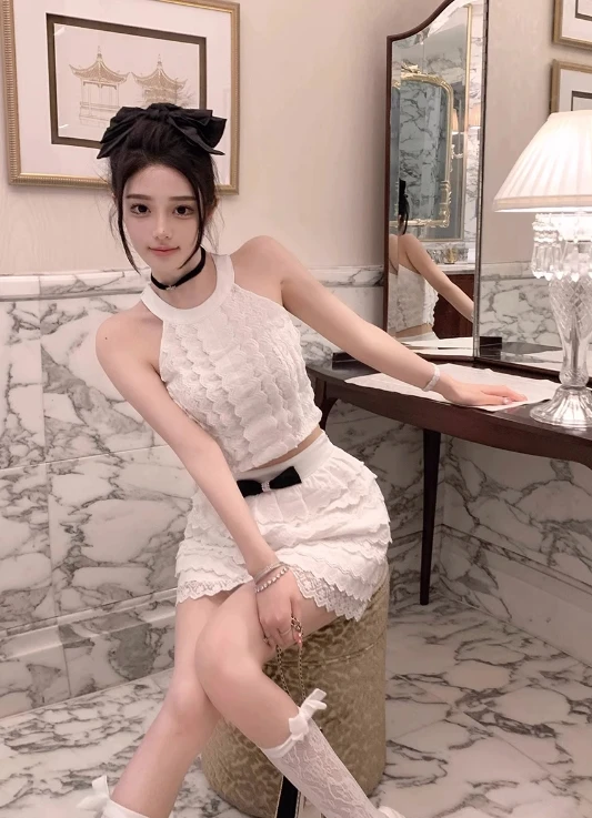 White Layered Lace Skirt With Bow | Danielle - NewJeans 5 White Layered Lace Skirt With Bow | Danielle - NewJeans - Image 3