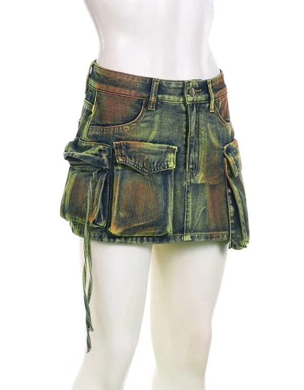Green Gradient Multi-Pocket Denim Skirt | Yeji - ITZY 4 Green Gradient Multi-Pocket Denim Skirt | Yeji - ITZY - Image 2
