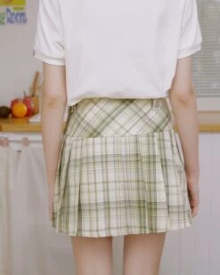 Green Plaid School Girl Pleated Skirt | Taeyeon - Girls Generation -Amped Apparel Green Plaid School Girl Pleated Skirt Taeyeon Girls Generation 2 600x750 1