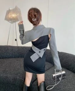 Grey Cropped Suit Blazer Top | Jennie - BlackPink 24 Grey Cropped Suit Blazer Top | Jennie - BlackPink -Amped Apparel Grey Cropped Suit Blazer Top Joy Red Velvet Joy 6 600x718 1