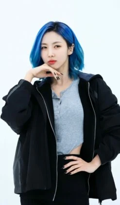 Grey Long Sleeves Corset-Style Top | Yoohyeon - Dreamcatcher -Amped Apparel Grey Long Sleeves Corset Style Top Yoohyeon Dreamcatcher Idol 2 scaled 600x1021 1