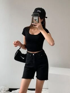 Blue Raw Edge Denim Shorts | Haerin - NewJeans -Amped Apparel Haerin NewJeans Blue Raw Edge Denim Shorts 6