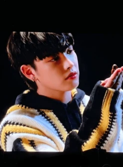 Beige Colorblock Stripe Patterned Hoodie | Hongjoong - ATEEZ -Amped Apparel Hongjoong ATEEZ Colorblock Stripe Patterned Hoodie 6