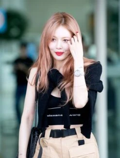 Beige Front Pocketed Shorts | Hyuna 20 Beige Front Pocketed Shorts | Hyuna -Amped Apparel Hyuna Crop Top Inspiration 2 e1643771902264