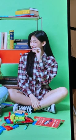Loose Plaid Long-Sleeved Shirt | Hyunjin - Loona -Amped Apparel Hyunjin Loona Loose Plaid Long Sleeved Shirt 2