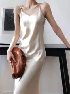 Amped Apparel 25 Amped Apparel -Amped Apparel Irene Red Velvet White Silk Dress 11 e1643904978987