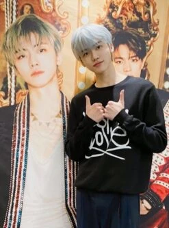 Black 'Lost In Love' Printed Sweatshirt | Jaemin - NCT -Amped Apparel Jaemin NCT Black Lost In Love Printed Sweatshirt 1