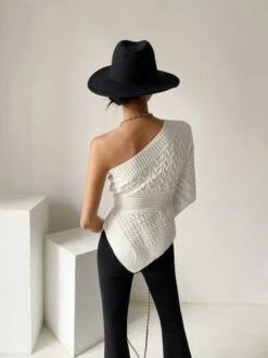 White One-Shoulder Irregular Top | Jennie - BlackPink -Amped Apparel Jennie BlackPink White One Shoulder Irregular Sweater 18 600x799 1