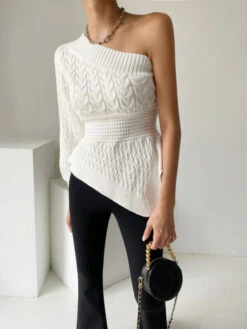 White One-Shoulder Irregular Top | Jennie - BlackPink -Amped Apparel Jennie BlackPink White One Shoulder Irregular Sweater 25 600x799 1