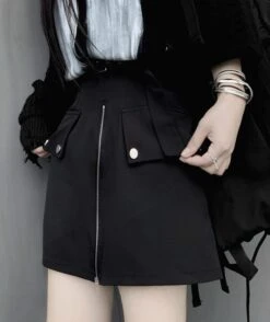 Black Zippered Mini Skort | Jeongyeon - Twice -Amped Apparel Jeongyeon Twice Black Zippered Mini Skort 1 600x714 1