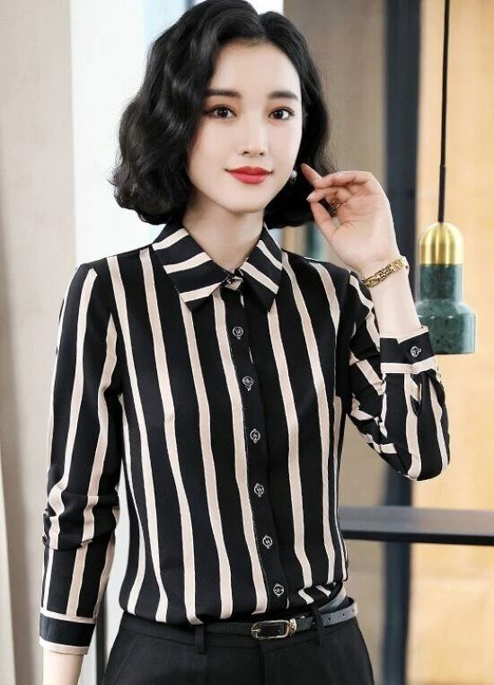 Striped Button-down Polo Shirt | Jungkook - BTS 4 Striped Button-down Polo Shirt | Jungkook - BTS - Image 2