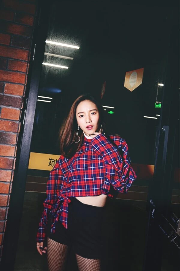 Red Plaid Crop Top | Lisa - BlackPink 3 Red Plaid Crop Top | Lisa - BlackPink