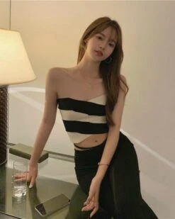 White Stripe Tube Crop Top | Liz - IVE