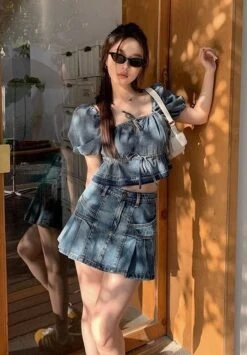 Blue Puff Sleeve Denim Top | Minji - NewJeans -Amped Apparel Minji NewJeans Blue Puff Sleeve Denim Top 6