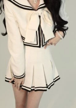 White Tweed Pleated Skirt | Moonbyul - Mamamoo -Amped Apparel Moonbyul Mamamoo White Tweed Pleated Skirt 5