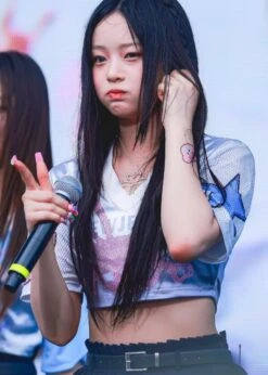 Navy Blue Protruding Pleated Skorts | Hanni - NewJeans -Amped Apparel Navy Blue Protruding Pleated Skorts Hanni NewJeans Idol 2 600x841 1