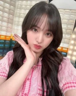 Pink Knitted Button-Down Cropped Polo | Liz - IVE -Amped Apparel Pink Knitted Button Down Cropped Polo Liz IVE Idol 2 600x750 1