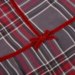 Red Plaid Mini Bow Pleated Skirt | Haerin - NewJeans -Amped Apparel Red Plaid Mini Bow Pleated Skirt Haerin NewJeans 11 600x598 1