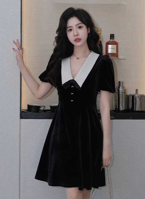 Black Pointed Collar Velvet Dress | Sana - Twice 4 Black Pointed Collar Velvet Dress | Sana - Twice - Image 2
