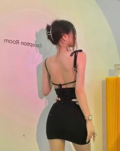 Black Waist Straps Skirt | Seulgi - Red Velvet -Amped Apparel Seulgi – Red Velvet Black Waist Straps Skirt 3 600x750 1