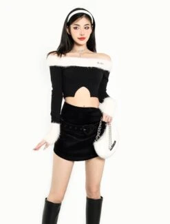 Black Long Sleeves Fur Crop Top | Solar - Mamamoo -Amped Apparel Solar Mamamoo Black Long Sleeves Fur Crop Top 3