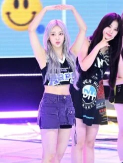 Lilac Multi-Pocket Cargo Skirt | Sumin - STAYC -Amped Apparel Sumin STAYC Blue Multi Pocket Cargo Skirt 1 600x792 1