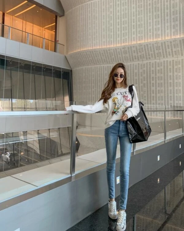 White Cutie Boy And Cat Print Sweatshirt | Jimin - BTS 4 White Cutie Boy And Cat Print Sweatshirt | Jimin - BTS - Image 2