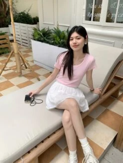 White Floral Pattern Lace Edge Skirt | Jisoo - BlackPink -Amped Apparel White Floral Pattern Lace Edge Skirt Jisoo BlackPink 20 7 600x795 1