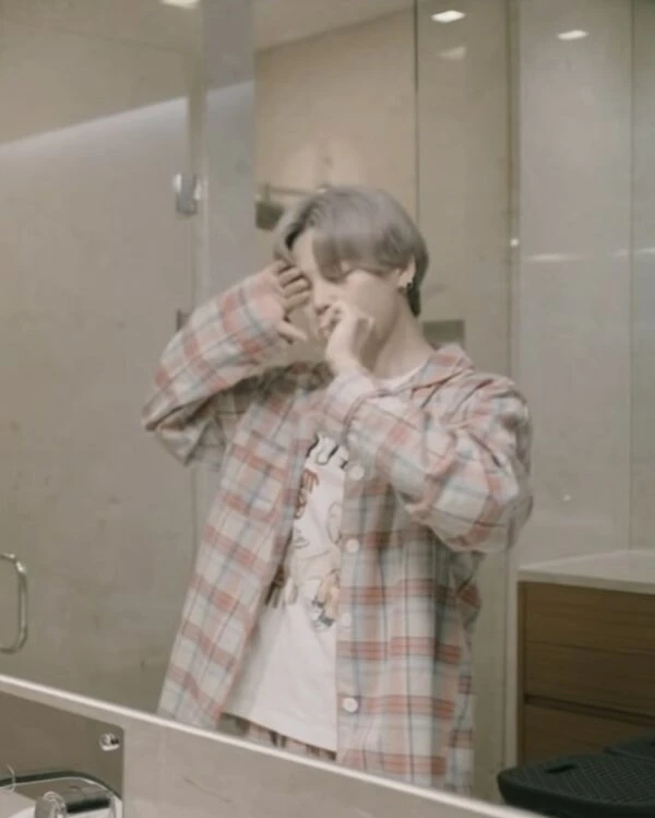 White Cutie Boy And Cat Print Sweatshirt | Jimin - BTS 11 White Cutie Boy And Cat Print Sweatshirt | Jimin - BTS - Image 9