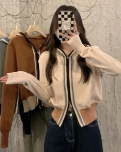 White Lined Zipper Hoodie | Winter - Aespa 15 White Lined Zipper Hoodie | Winter - Aespa -Amped Apparel White Lined Zipper Hoodie Winter – Aespa 5 600x750 1