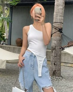 White One Shoulder Asymmetrical Edge Top | Chaewon - Le Sserafim